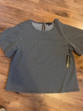Sara Michelle Black and White Dot puff Short Sleeve Blouse